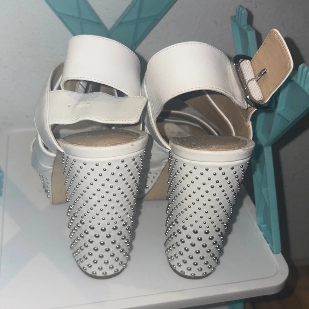 Michael Kors White Studded Platform Heels Size 5